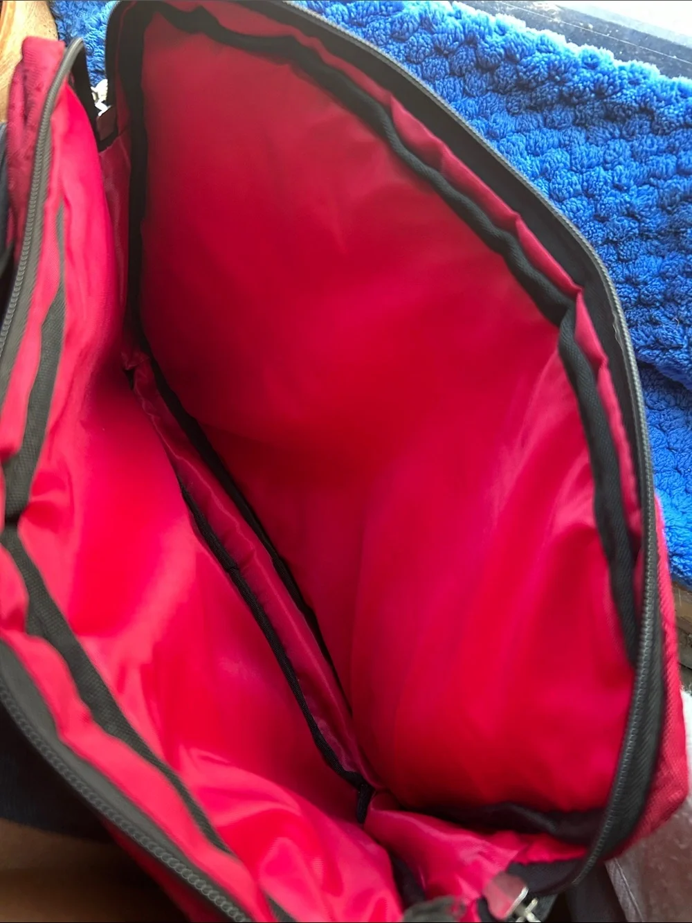 Joy Managano Red LAPTOP Case Travel Bag with Shoulder Strap 2 Pockets NEW UNUSED